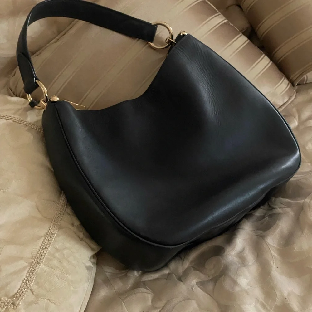 Coach Nomad Glovetanned Navy Leather Hobo Bag